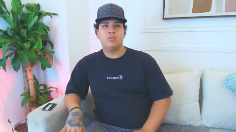 bennett_alejoo online show from 11-04-25, 07:02