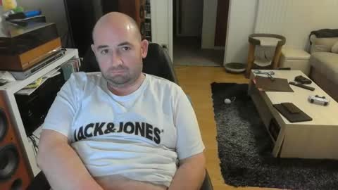 Snapshot of bennn54 chatting on 12-01-24, 05:35 Ben online show from 12-01-24, 05:35