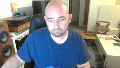 Snapshot of bennn54 chatting on 12-07-24, 05:42 Ben online show from 12-07-24, 05:42