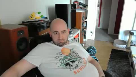 Snapshot of bennn54 chatting on 03-08-25, 10:00 Ben online show from 03-08-25, 10:00