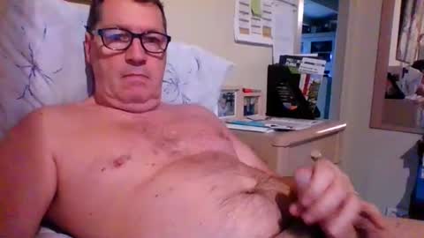 Snapshot of bennybutterfly007 chatting on 01-06-25, 12:35 bennybutterfly007 online show from 01-06-25, 12:35