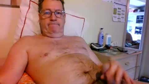 bennybutterfly007 online show from 04-21-26, 10:54