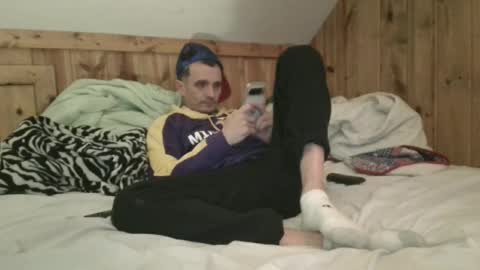 Snapshot of bennymn chatting on 02-16-25, 02:20 benny and innocentvixon online show from 02-16-25, 02:20