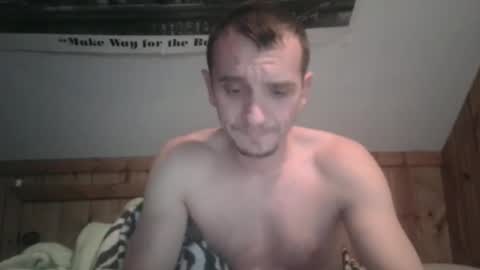 Snapshot of bennymn chatting on 11-23-25, 03:01 benny and innocentvixon online show from 11-23-25, 03:01