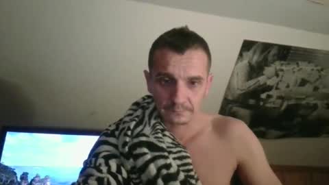 benny and innocentvixon online show from 12-19-25, 08:54