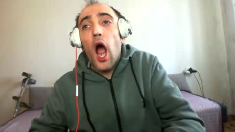 bentish online show from 02-18-26, 08:43