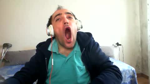 bentish online show from 04-11-26, 07:45