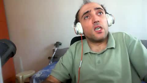 bentish online show from 04-25-26, 10:40