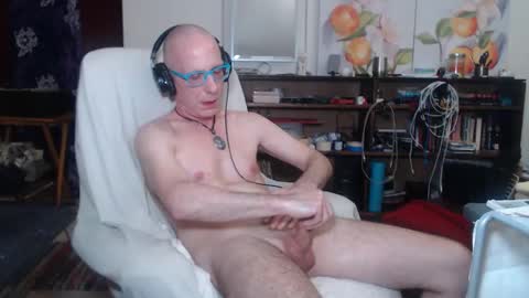 Snapshot of bentkokus chatting on 01-14-26, 02:06 Bent online show from 01-14-26, 02:06