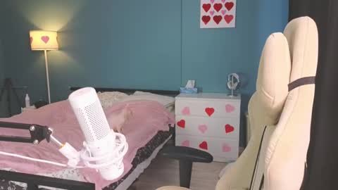 Alice online show from 02-18-25, 11:33