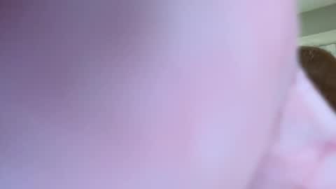 Snapshot of benz10001 chatting on 12-04-24, 12:25 benz10001 online show from 12-04-24, 12:25