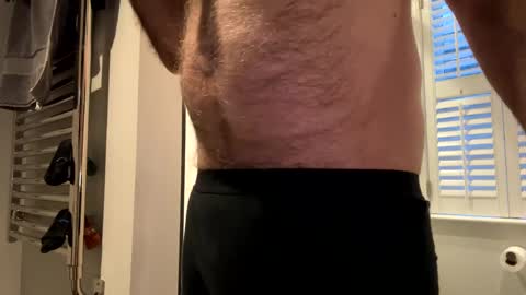 Snapshot of benz10001 chatting on 01-06-25, 12:24 benz10001 online show from 01-06-25, 12:24