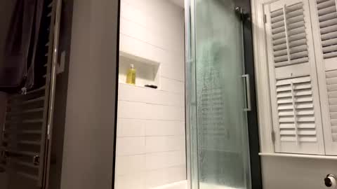 Snapshot of benz10001 chatting on 02-13-25, 11:58 benz10001 online show from 02-13-25, 11:58