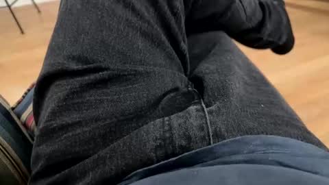 Snapshot of benz10001 chatting on 02-16-25, 11:16 benz10001 online show from 02-16-25, 11:16