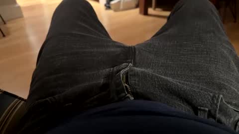 Snapshot of benz10001 chatting on 02-17-25, 11:42 benz10001 online show from 02-17-25, 11:42