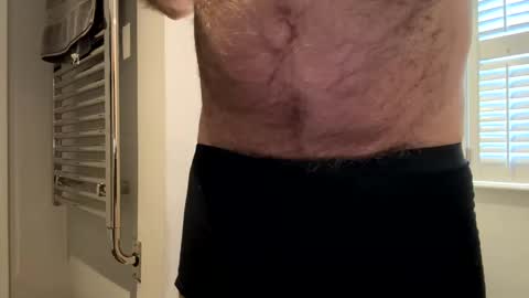 Snapshot of benz10001 chatting on 02-21-25, 01:00 benz10001 online show from 02-21-25, 01:00