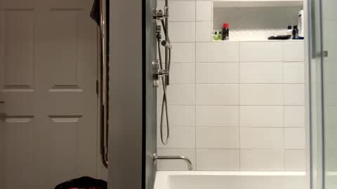 Snapshot of benz10001 chatting on 09-20-25, 03:07 benz10001 online show from 09-20-25, 03:07