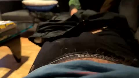 Snapshot of benz10001 chatting on 09-22-25, 03:08 benz10001 online show from 09-22-25, 03:08