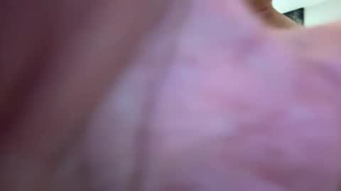 Snapshot of benz10001 chatting on 09-26-25, 11:36 benz10001 online show from 09-26-25, 11:36