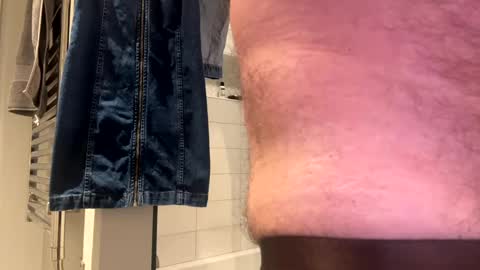 Snapshot of benz10001 chatting on 11-02-25, 01:19 benz10001 online show from 11-02-25, 01:19