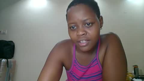 Snapshot of berbie_eva chatting on 12-15-25, 11:36 Berbie eva online show from 12-15-25, 11:36