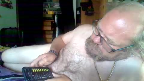 bergeeric1970 online show from 09-12-25, 01:33