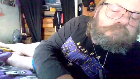 bergeeric1970 online show from 02-12-26, 09:43