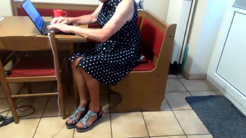 Bernadetanylon online show from 07-31-26, 05:18