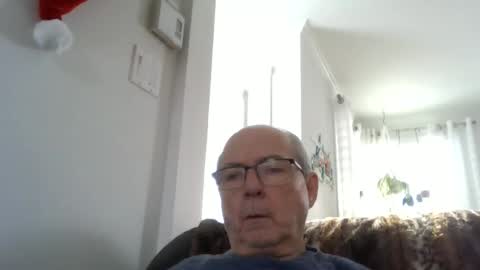 bernard1102 online show from 11-29-25, 04:10