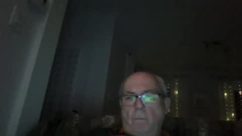 bernard1102 online show from 01-12-26, 11:43