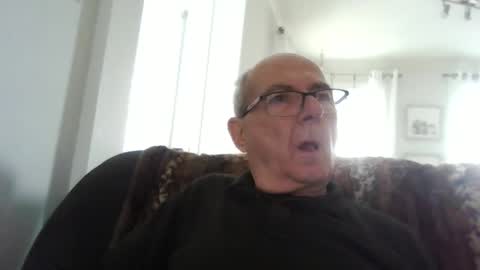 bernard1102 online show from 04-23-26, 12:51