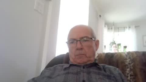 bernard1102 online show from 07-18-26, 01:59