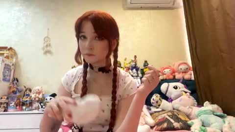 Eva  online show from 04-07-26, 08:15