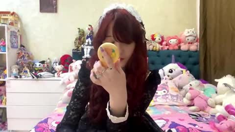 Eva  online show from 05-11-26, 07:58