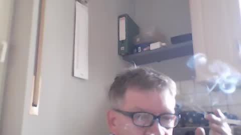 bernie6004 online show from 06-18-26, 10:52