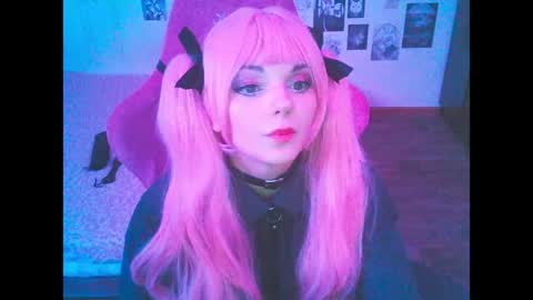 BerrieKitten online show from 04-13-26, 03:50