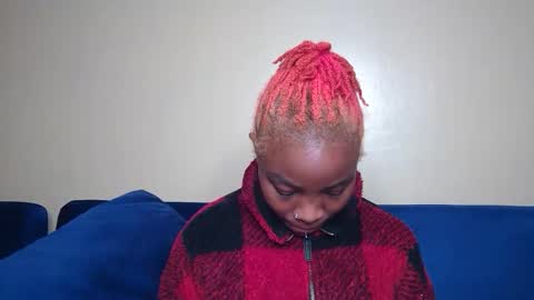 berries_lee online show from 09-23-25, 08:12