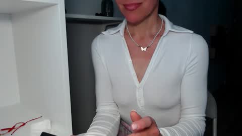 Snapshot of berry2024 chatting on 05-05-26, 05:59 berry2024 online show from 05-05-26, 05:59