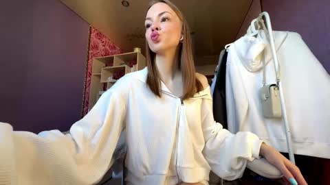 Sofia online show from 10-06-25, 05:05