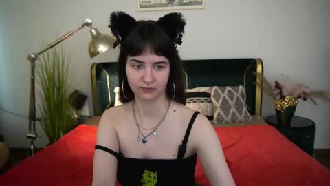 Violette online show from 05-16-26, 06:21