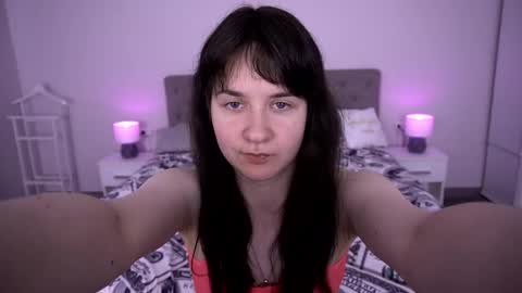 Violette online show from 05-25-26, 01:06