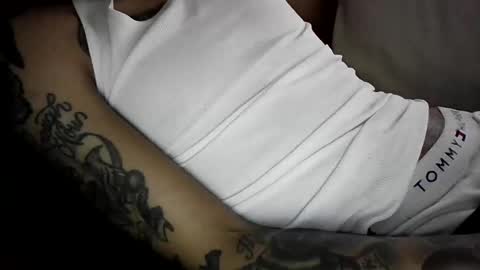 Snapshot of bertdollaz757 chatting on 12-21-24, 09:36 ToxicPipe757 online show from 12-21-24, 09:36