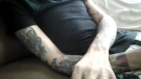 Snapshot of bertdollaz757 chatting on 01-24-25, 04:17 ToxicPipe757 online show from 01-24-25, 04:17