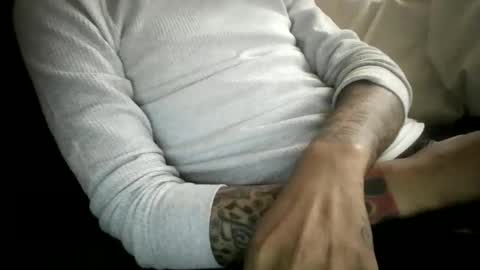 Snapshot of bertdollaz757 chatting on 02-05-25, 04:36 ToxicPipe757 online show from 02-05-25, 04:36