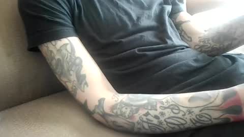 Snapshot of bertdollaz757 chatting on 02-09-25, 05:43 ToxicPipe757 online show from 02-09-25, 05:43