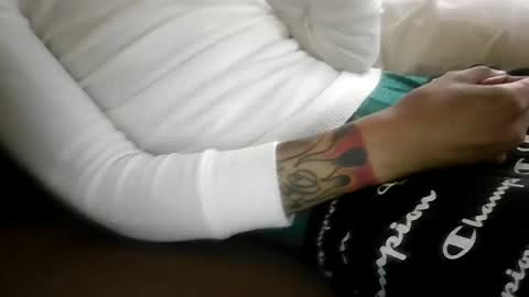 Snapshot of bertdollaz757 chatting on 02-14-25, 02:33 ToxicPipe757 online show from 02-14-25, 02:33