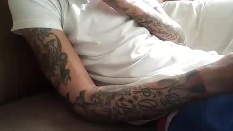 Snapshot of bertdollaz757 chatting on 02-22-25, 07:58 ToxicPipe757 online show from 02-22-25, 07:58