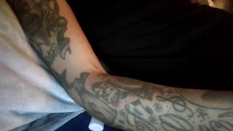 Snapshot of bertdollaz757 chatting on 09-28-25, 02:06 ToxicPipe757 online show from 09-28-25, 02:06