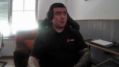 berto3389 online show from 06-01-26, 01:24