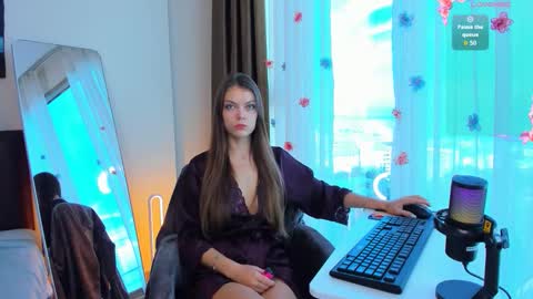 Alice online show from 10-11-25, 12:54